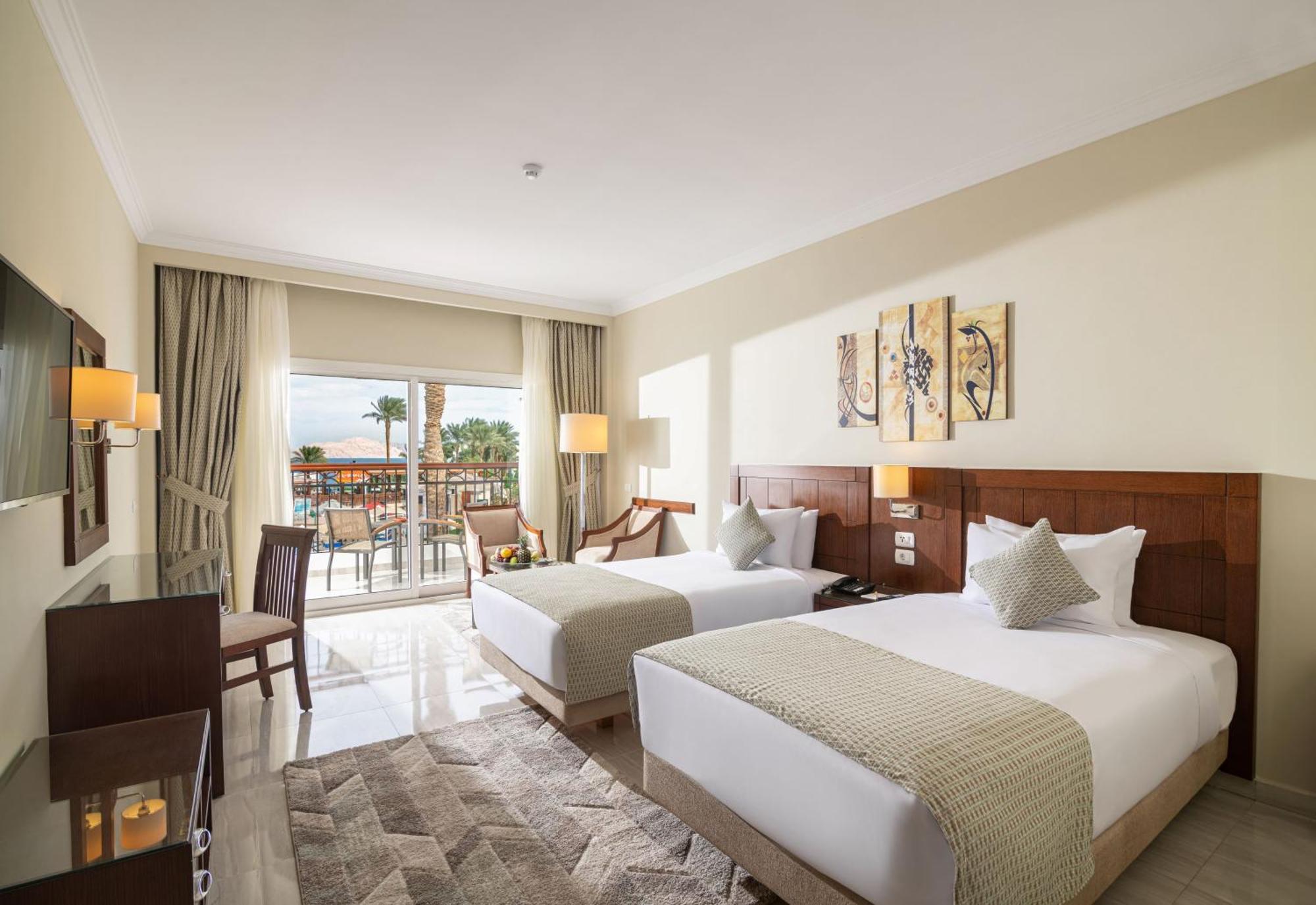 Sultan Gardens Resort Sharm El Sheikh Екстериор снимка A room at the Hilton Sharm El Sheikh